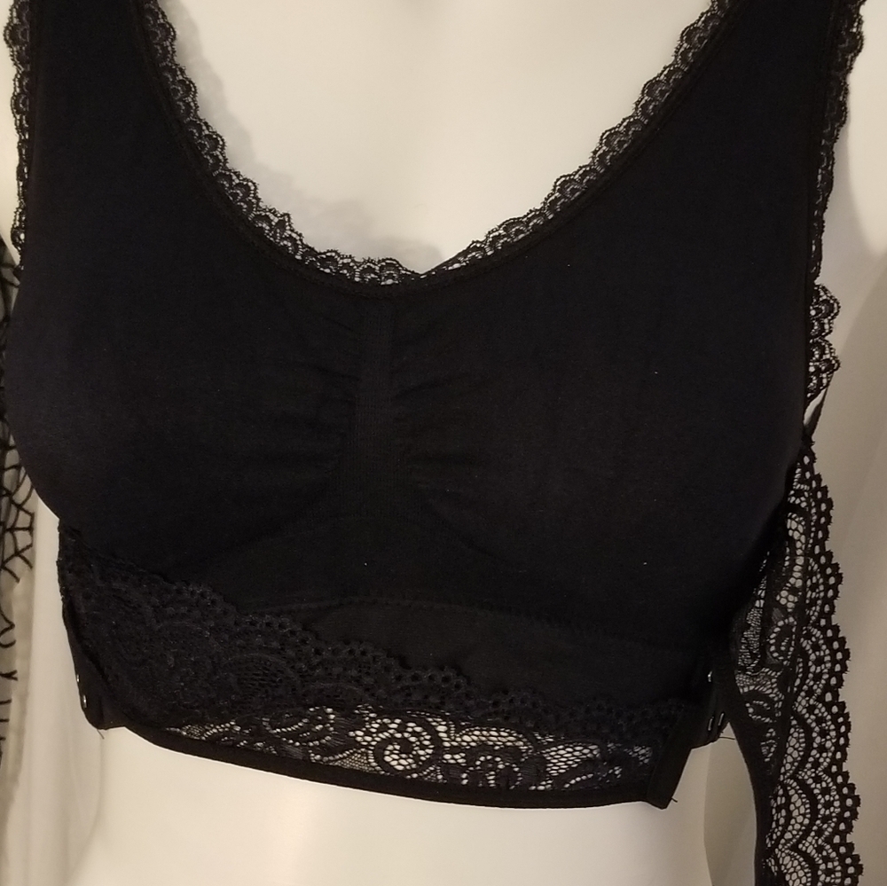BNWT LOUNGE BRA! REMOVABLE PADDING! BLACK SM/MED - Picture 2 of 9